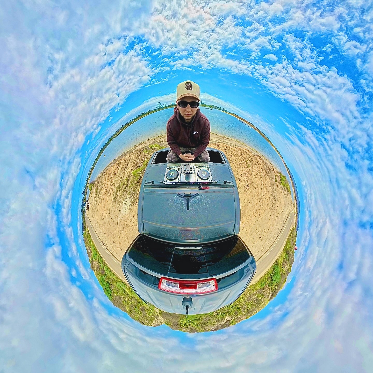 ᴡᴏᴋᴇ ᴜᴘ, ꜱᴛɪʟʟ ʟɪᴠɪɴ ᴛʜᴇ ᴅʀᴇᴀᴍ 🌎