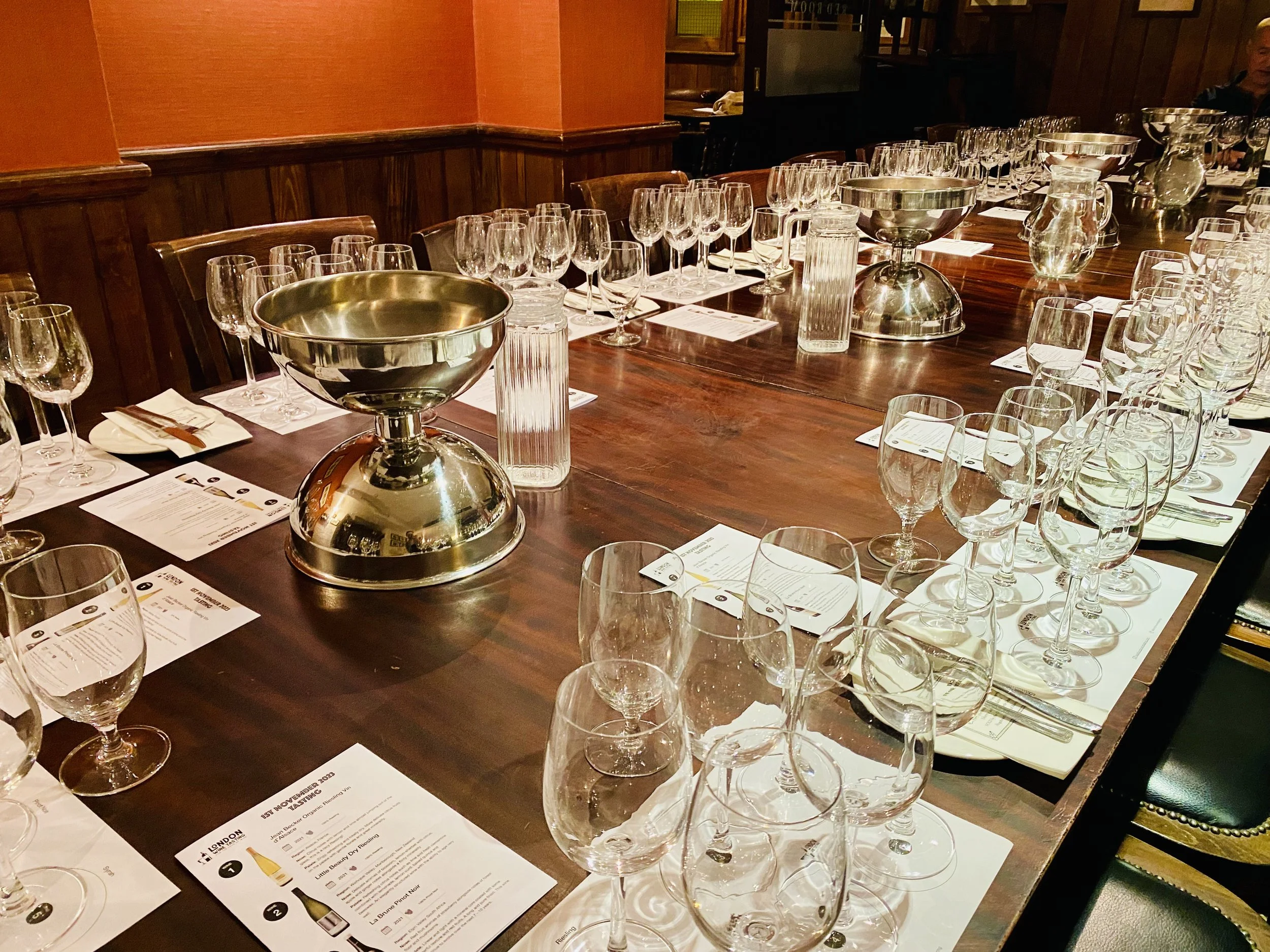 Davys WineBar 1.jpeg