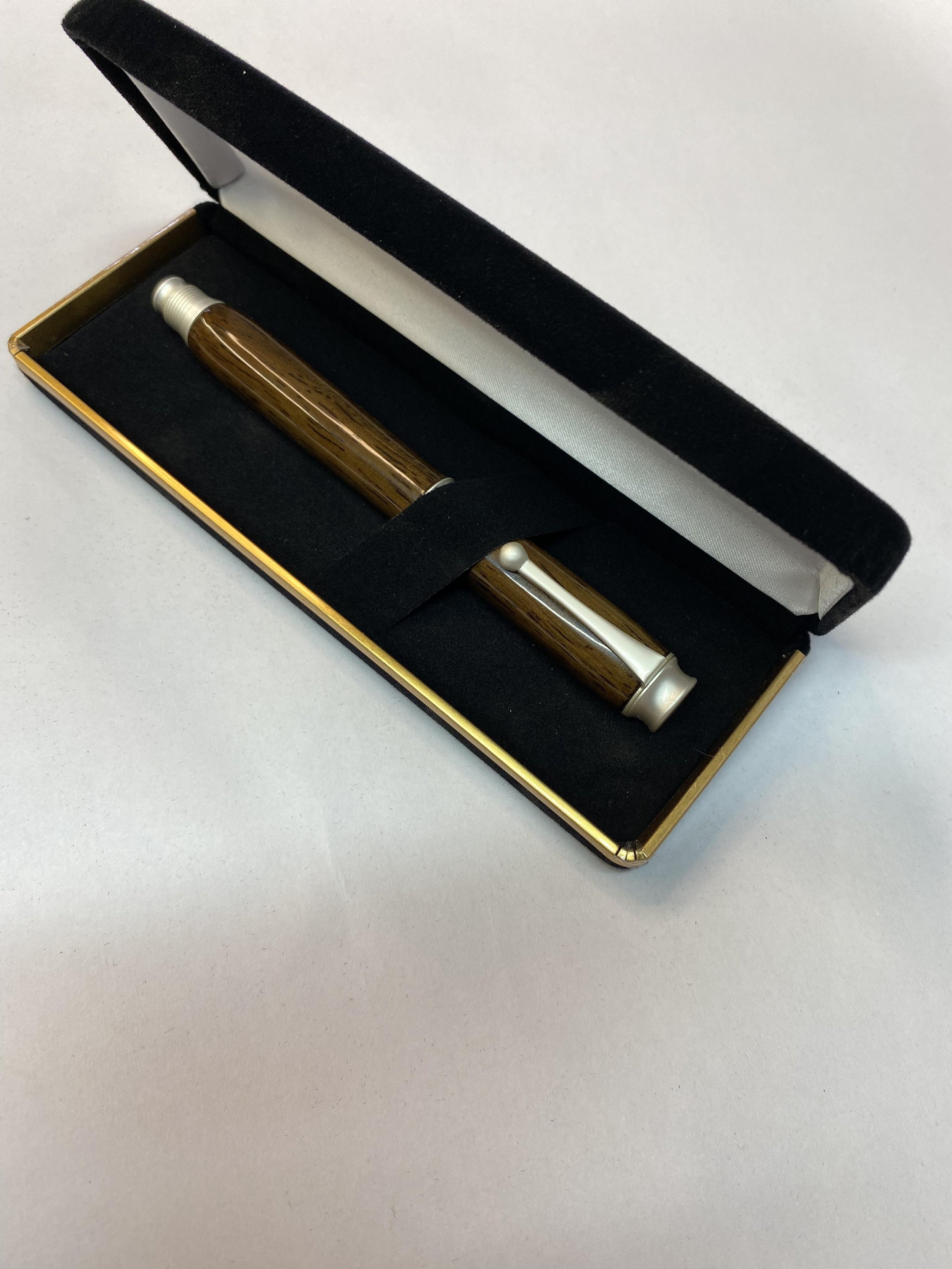 Exclusive Fountain Pen with polished silver finish.