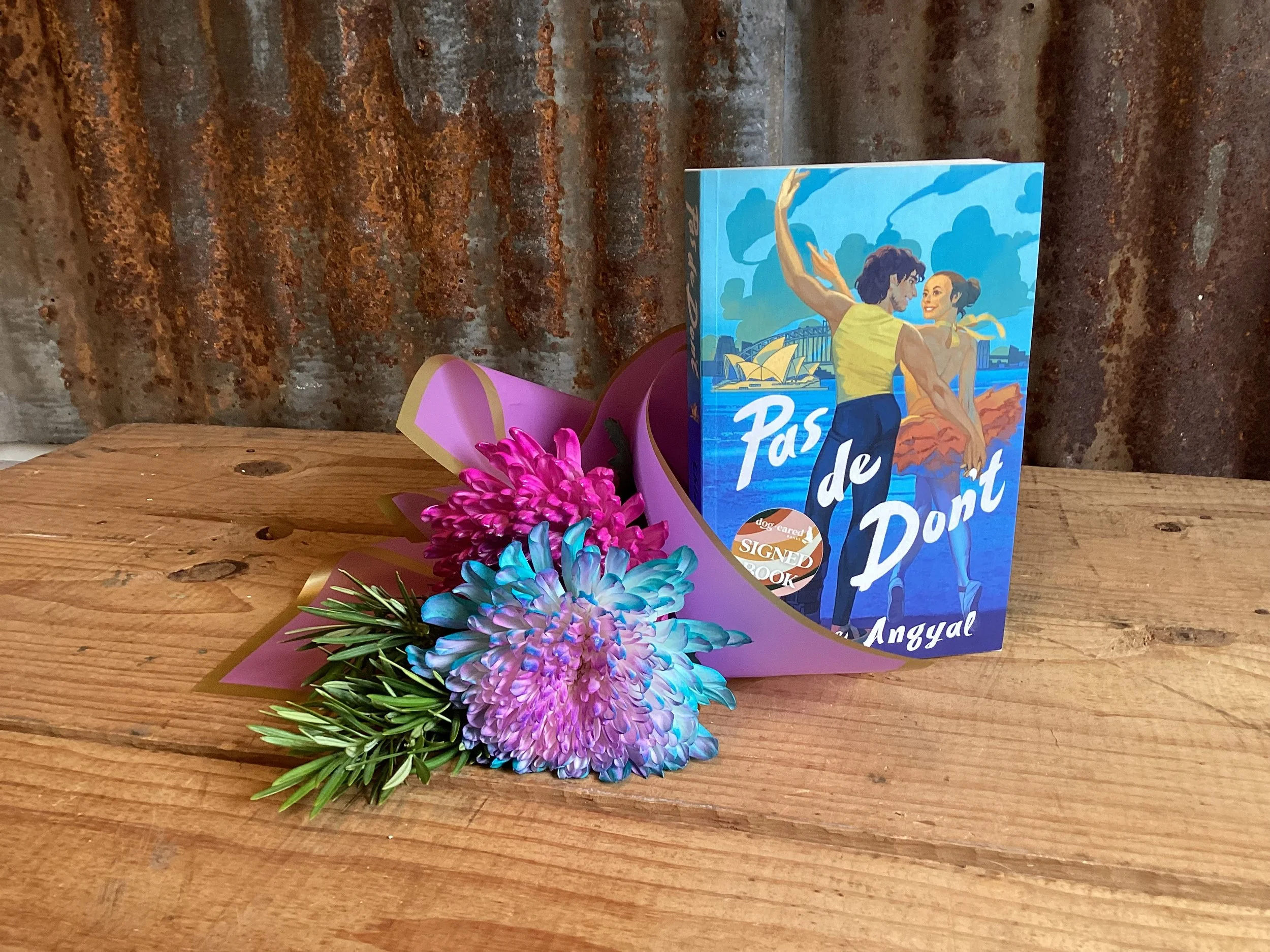 "Pas de Don't" Bouquet and Book