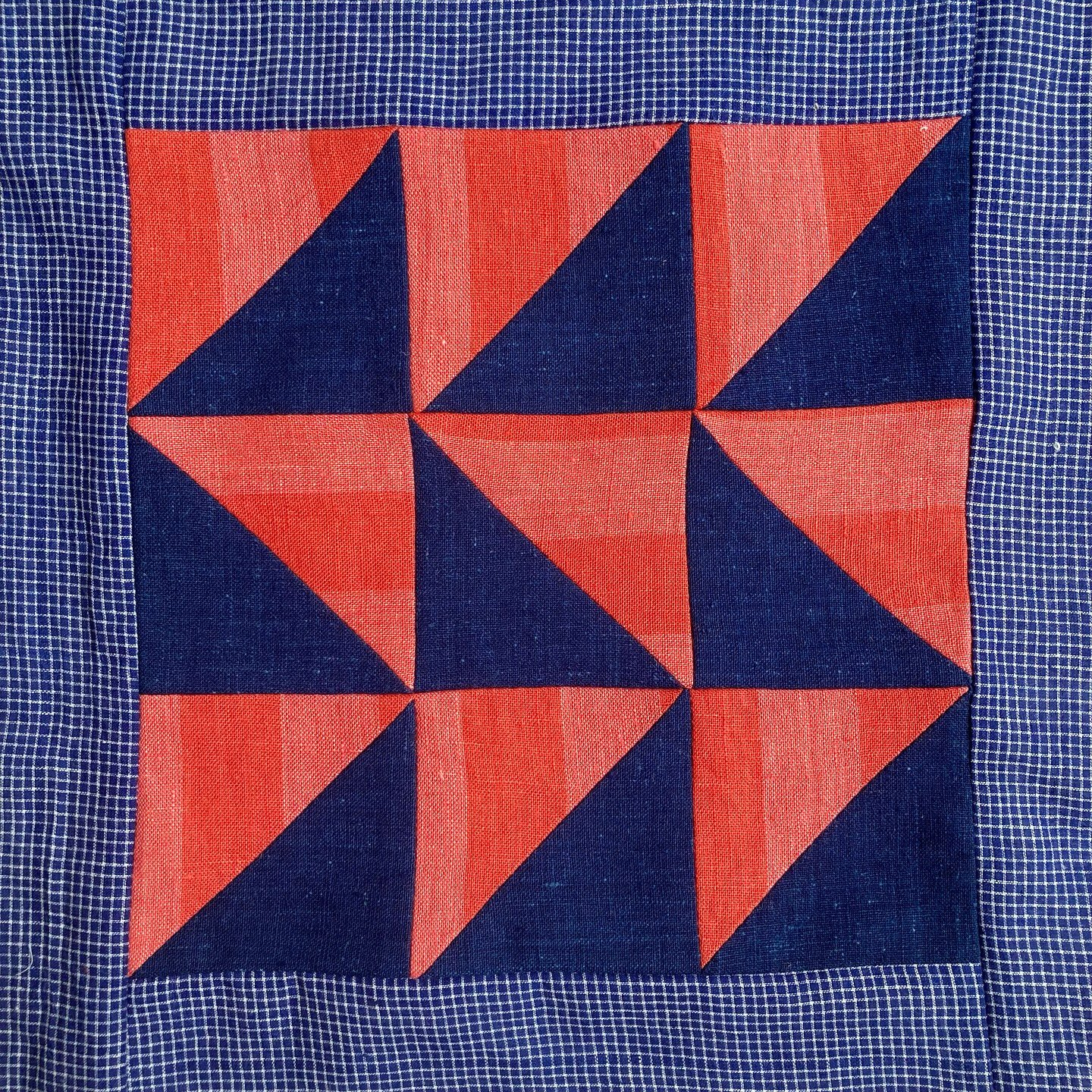 Treated myself to a l&rsquo;il bit of patchwork time this morning ❤️💙

Making these little patchwork sketches makes me so happy. Perfect to appliqu&eacute; on sweatshirts, tees and jackets. 

DM me to make one just for you x