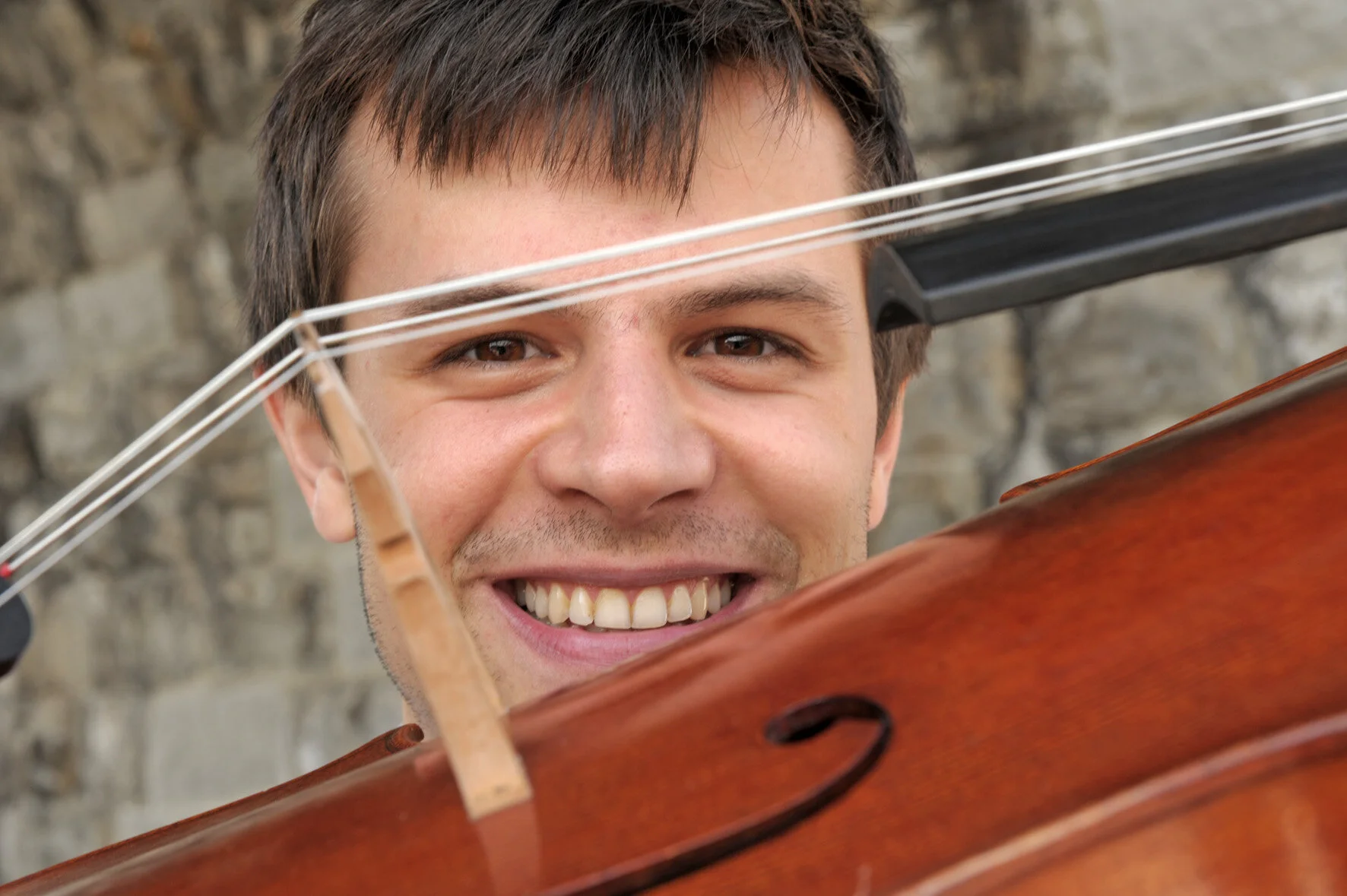 Flurin Cuonz, Violoncello