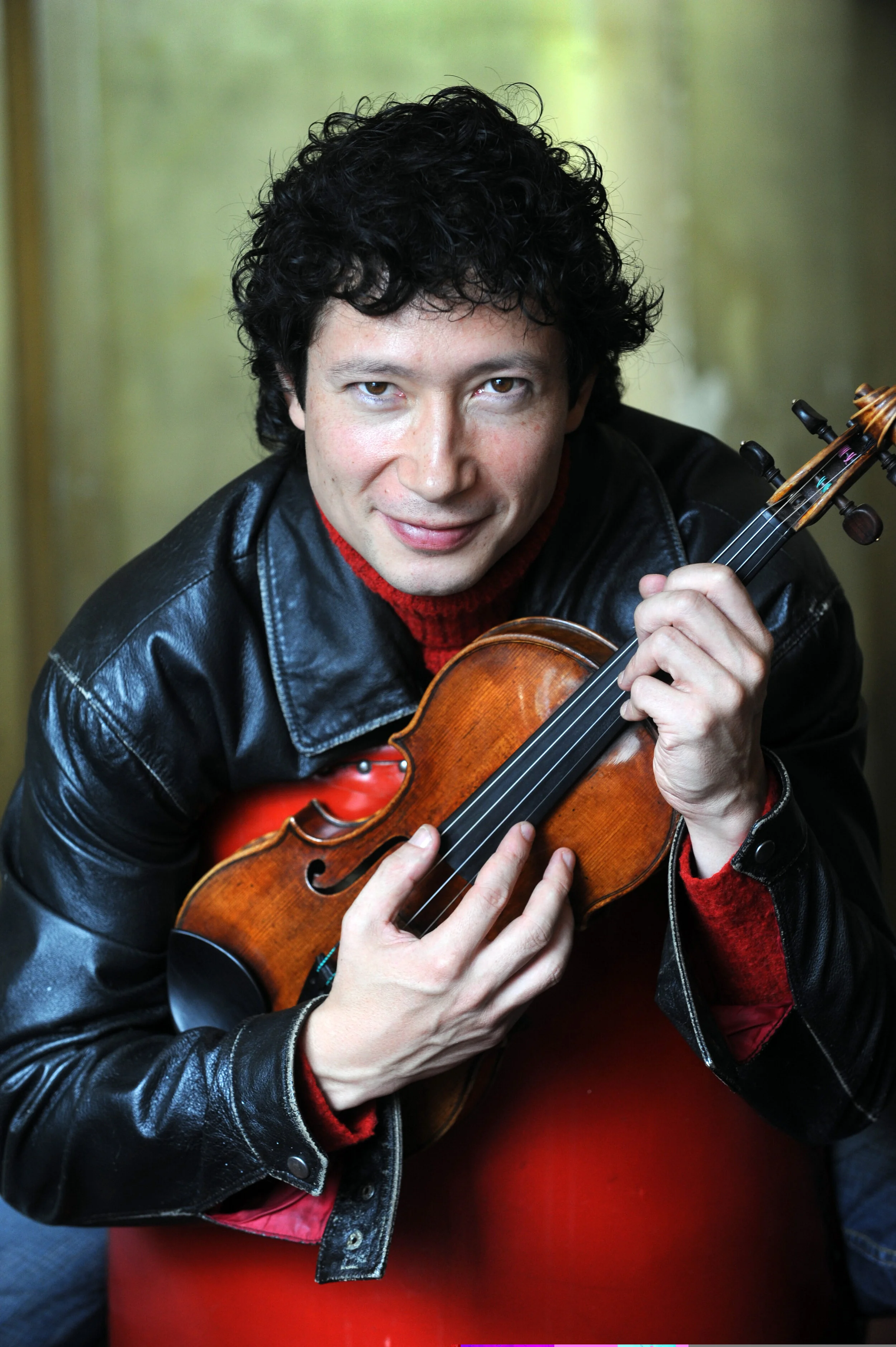 Daniel Dodds, Violine
