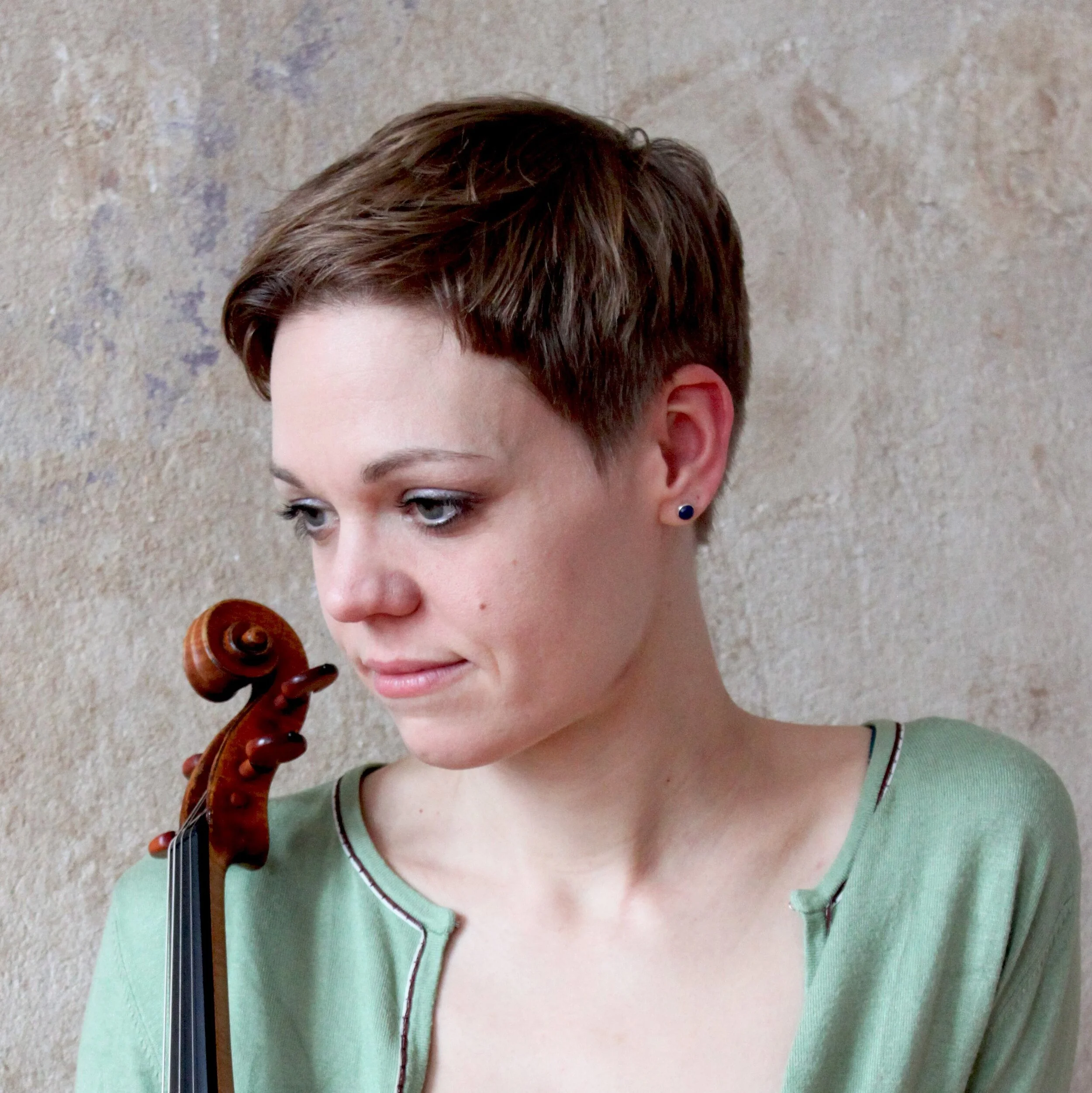 Simone Jandl, Viola