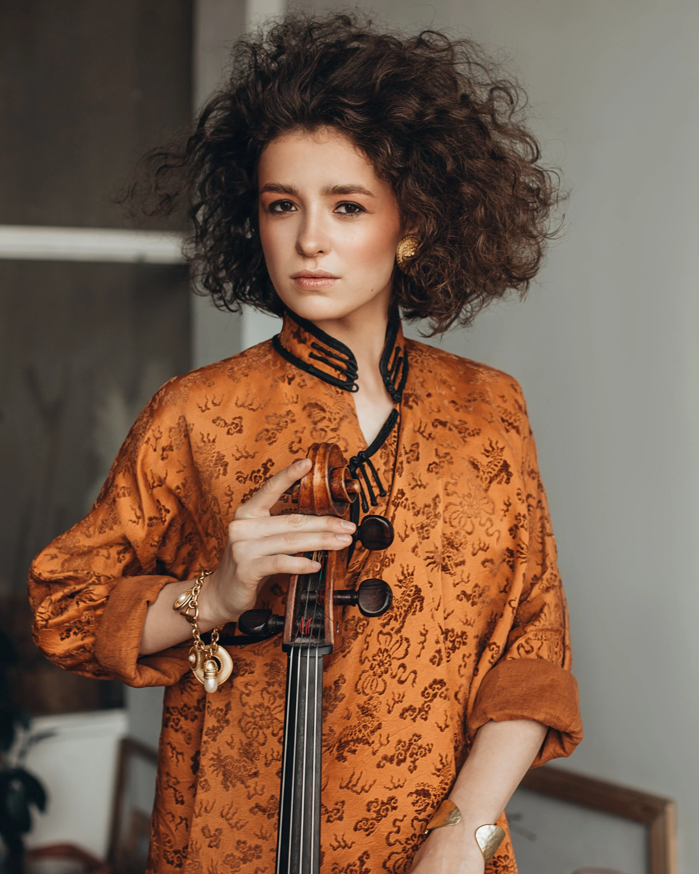 Anastasia Kobekina, Violoncello