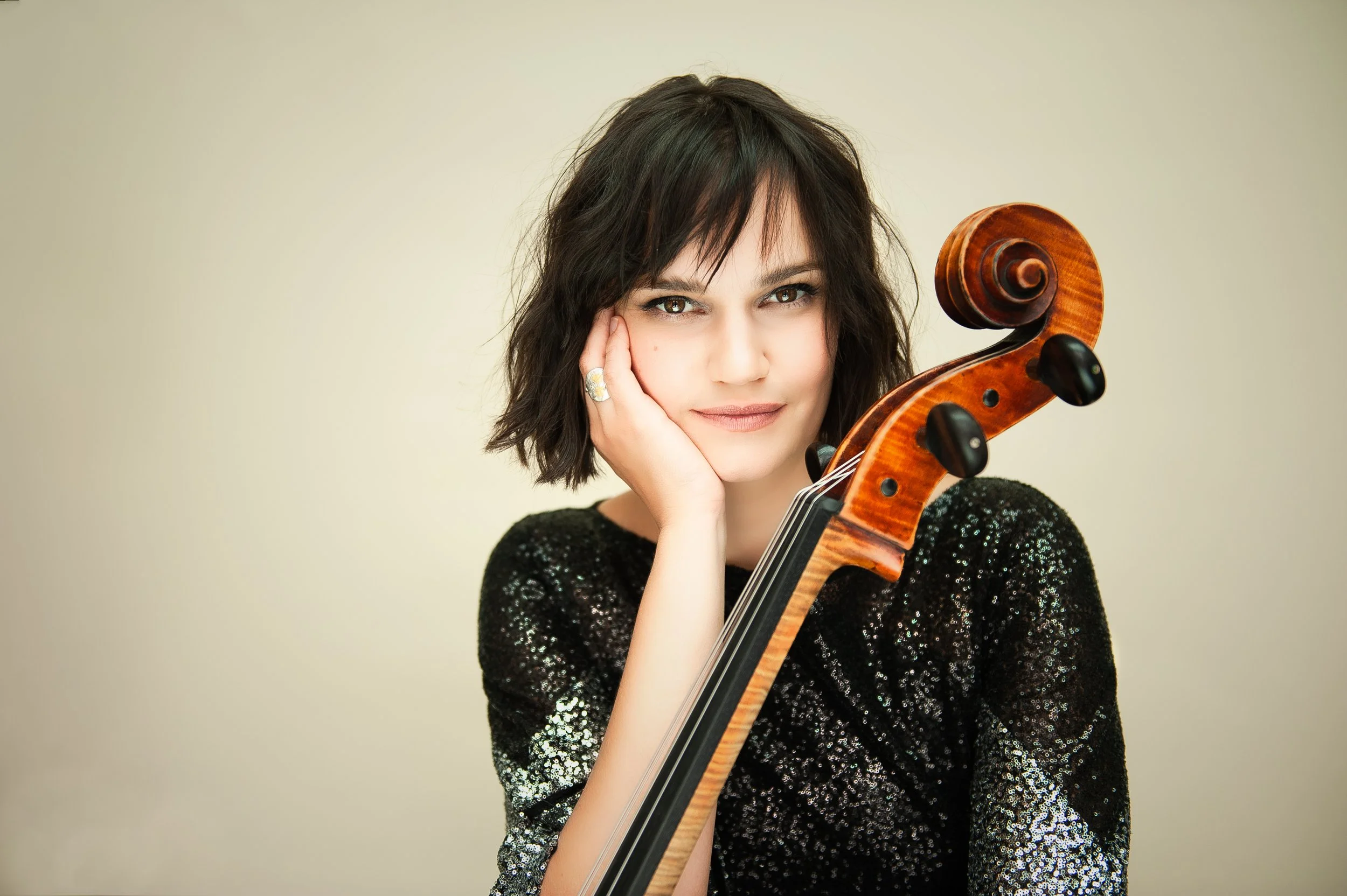 Raphaela Gromes, Violoncello
