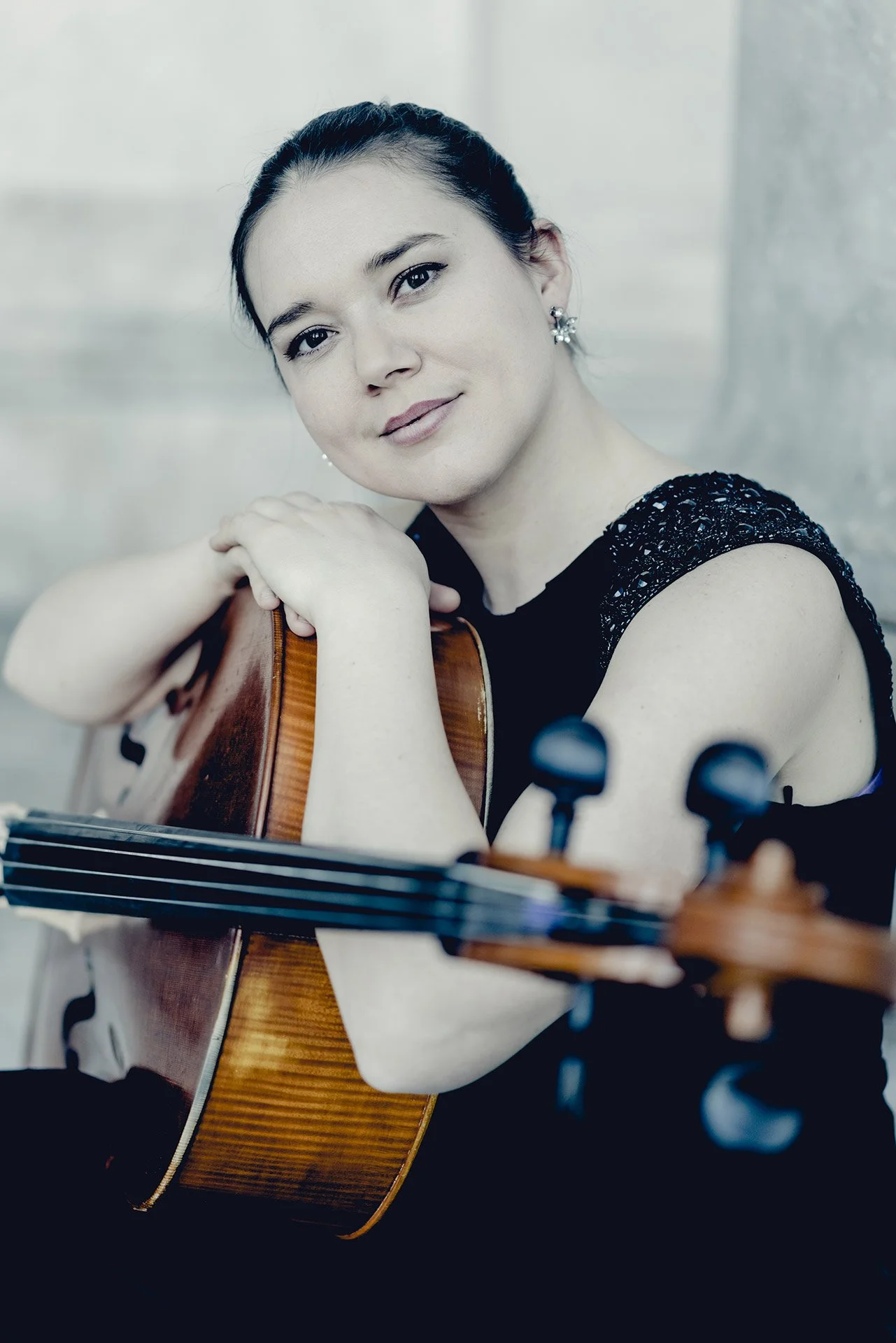 Vashti Hunter, Violoncello