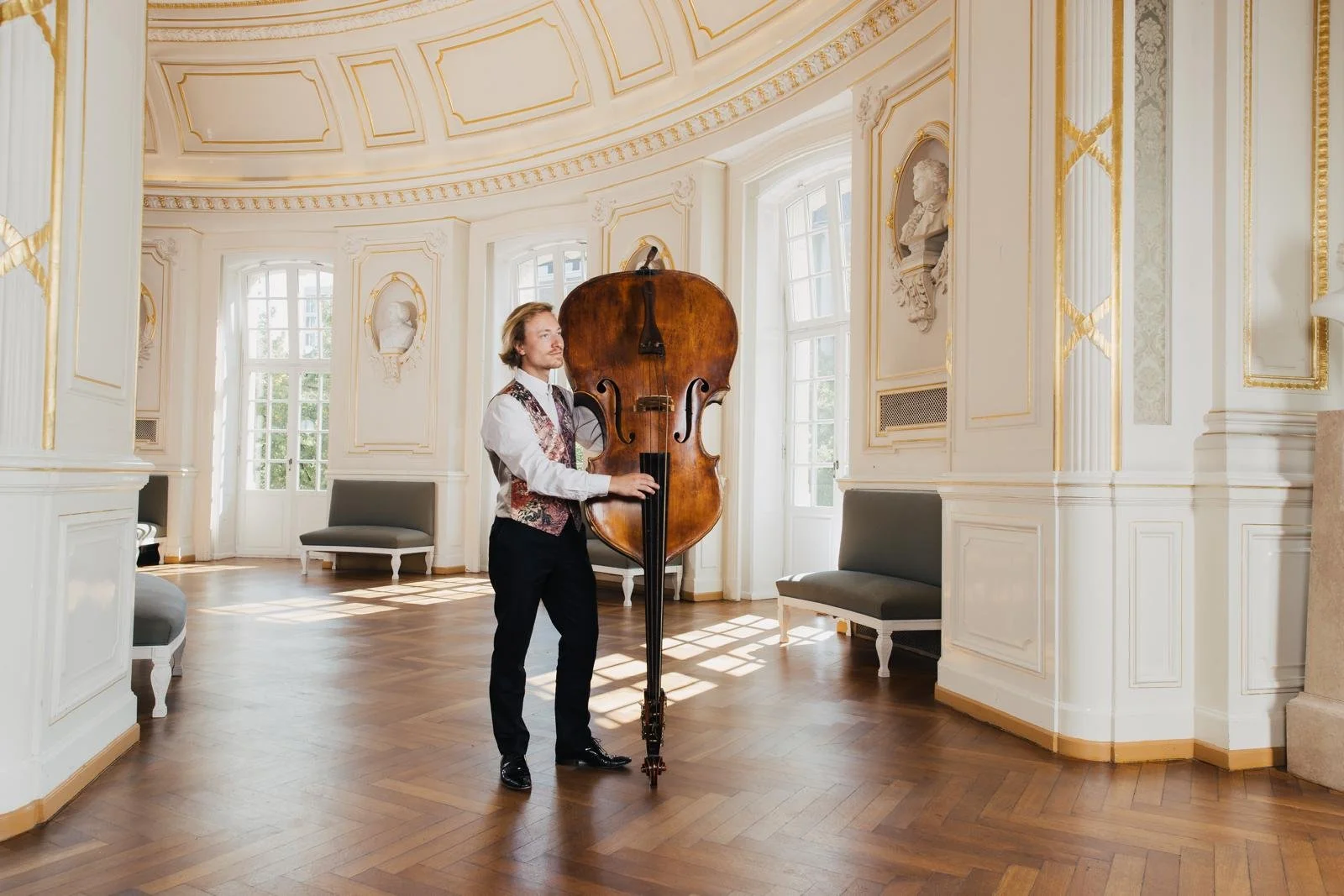 Simon Hartmann, Kontrabass