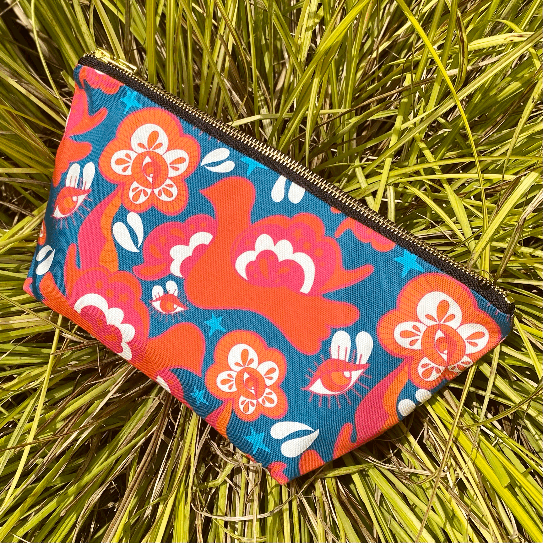 Sally Tettersell Designs, Eyes In The Sky Peace Dove, 1970's, retro inspired patterned wash / make up bag