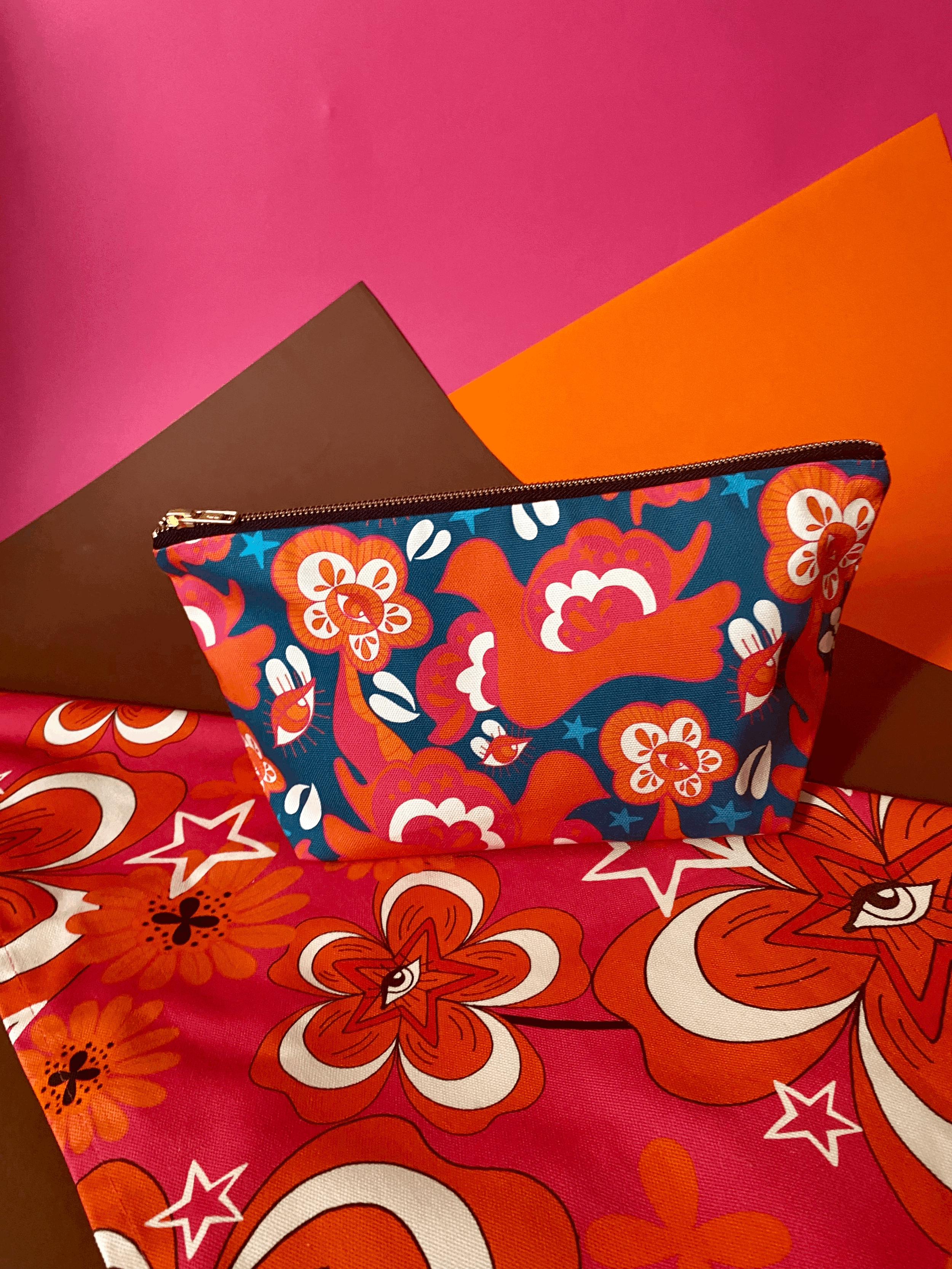 Sally Tettersell Designs, Eyes In The Sky Peace Dove, 1970's, retro inspired patterned wash / make up bag