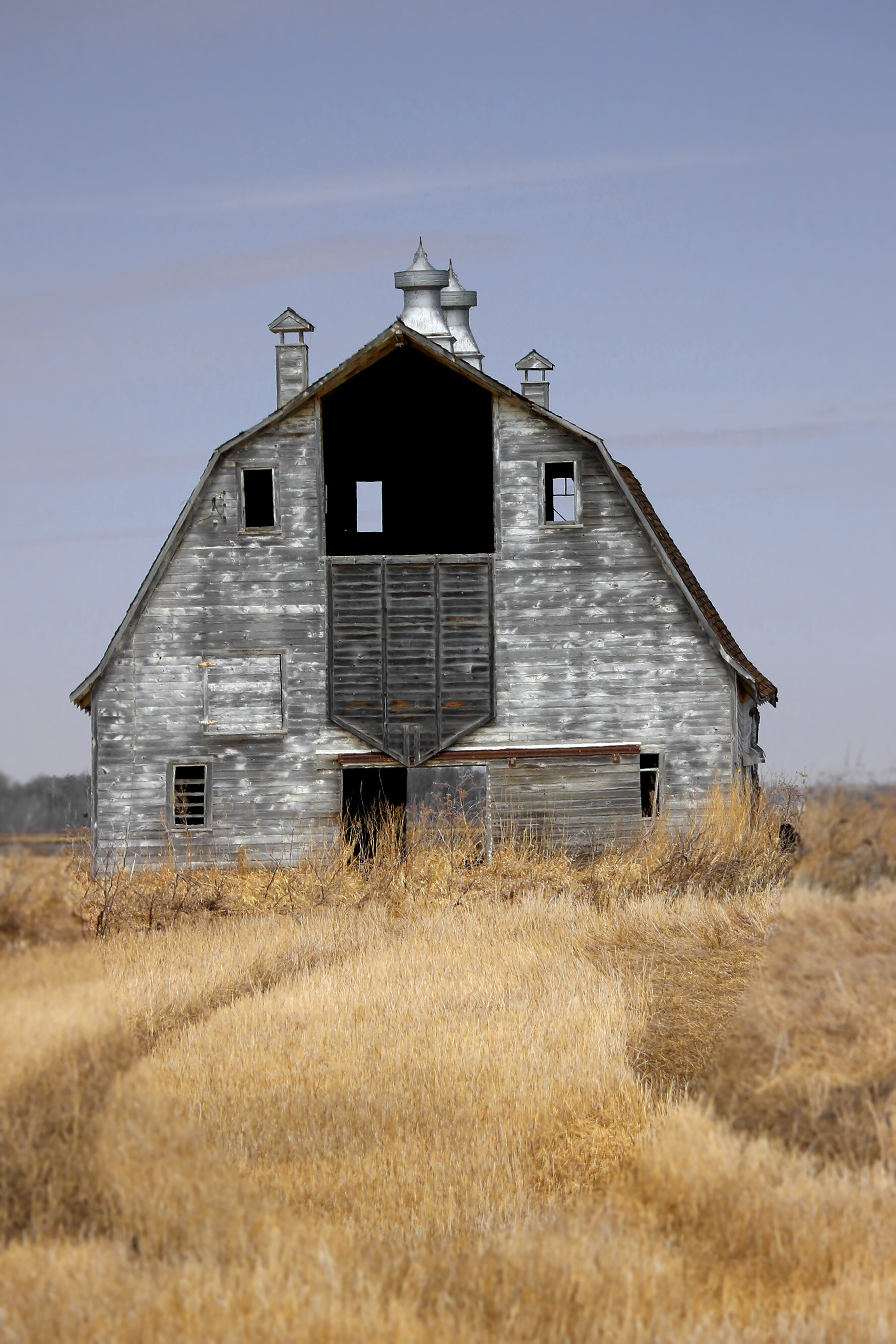 OldBarnOntheCountryside.jpg
