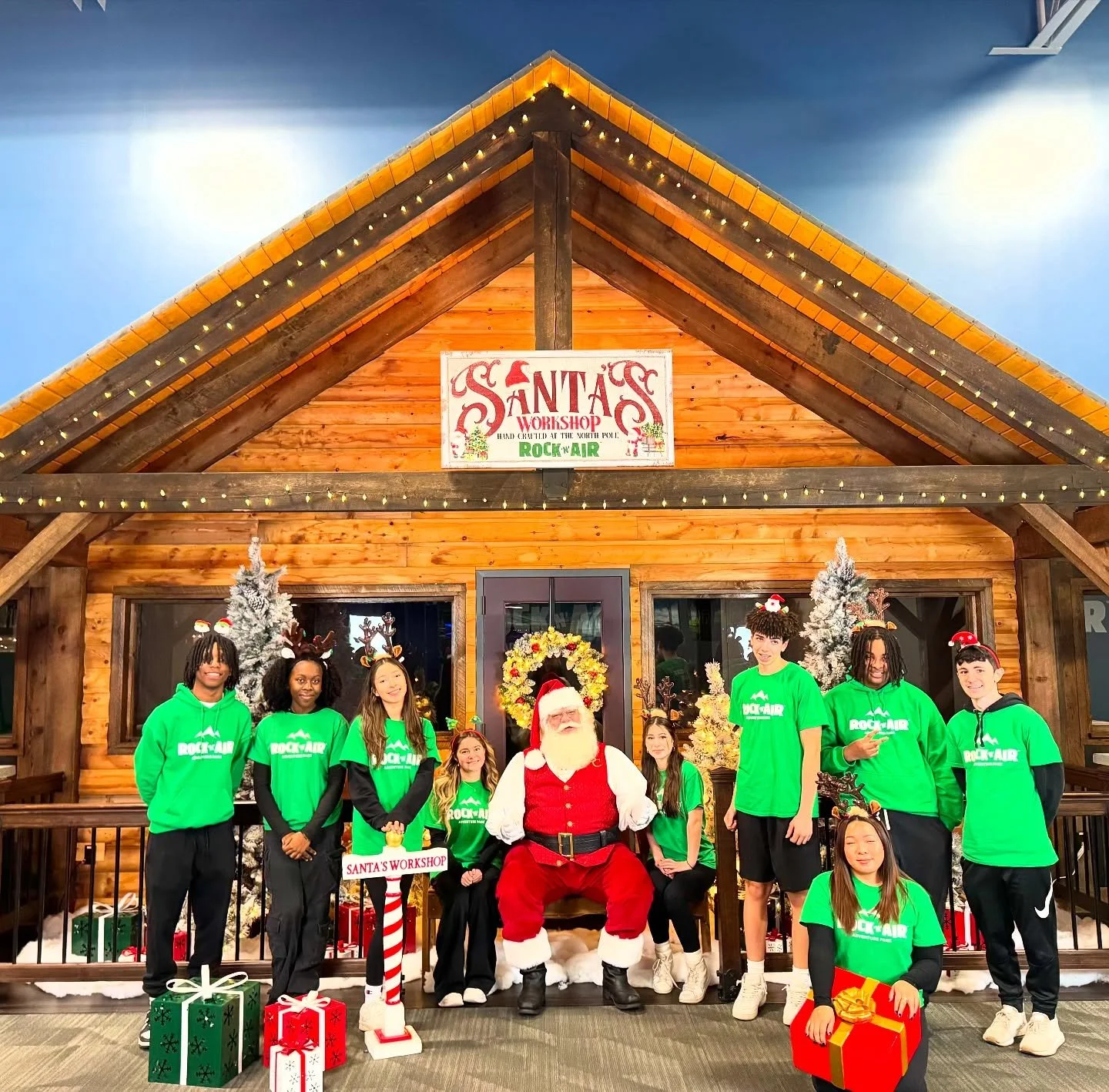 Tomorrow Santa Arrives at The Great Indoors! 🎁

The countdown is almost over &mdash; Santa&rsquo;s Sleigh is officially landing in the building tomorrow from 12:30&ndash;2:30pm!