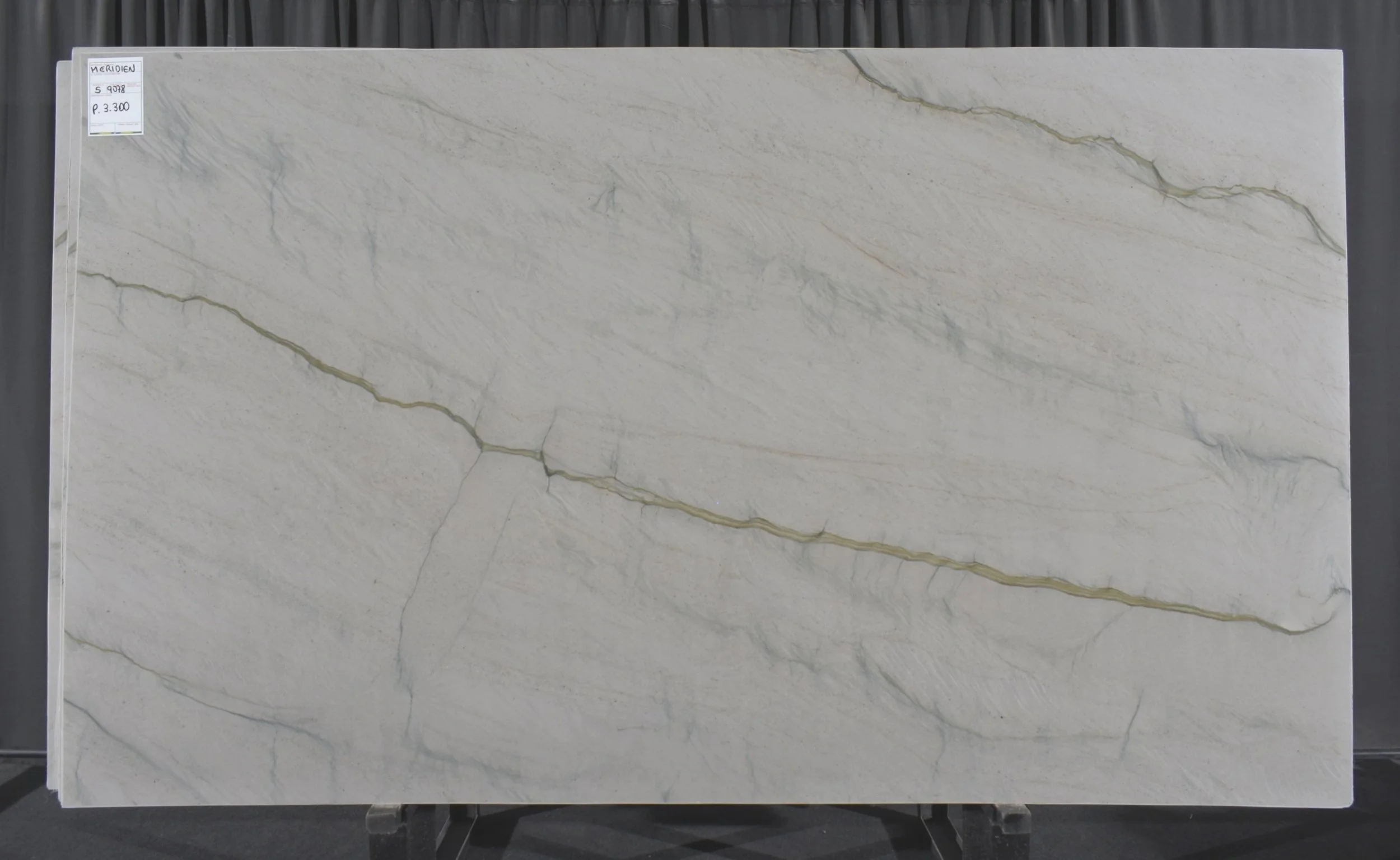 MERIDIAN LEATHER QUARTZITE