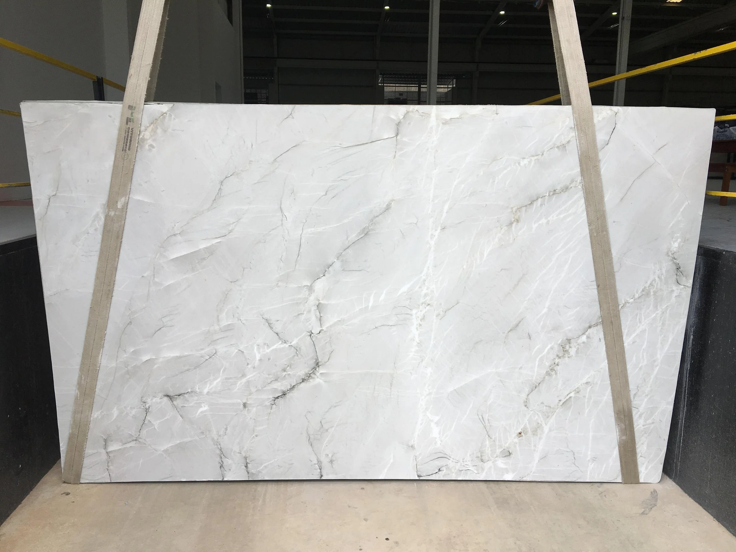 BIANCO SUPERIORE QUARTZITE