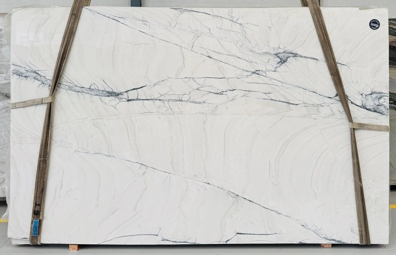 FANTASY LUX QUARTZITE (POLISHED + HONED)
