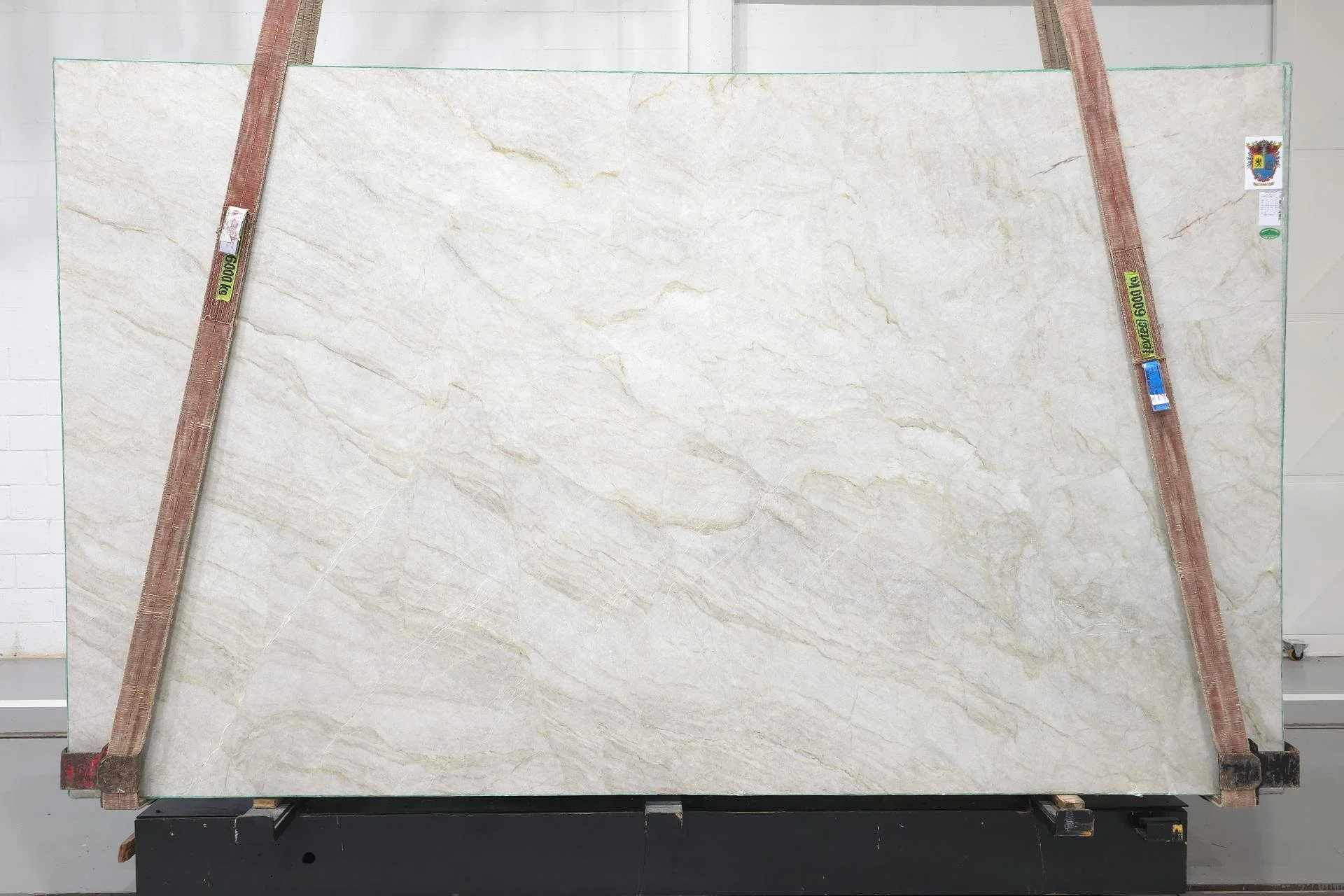 TAJ MAHAL QUARTZITE (HONED + LEATHER)