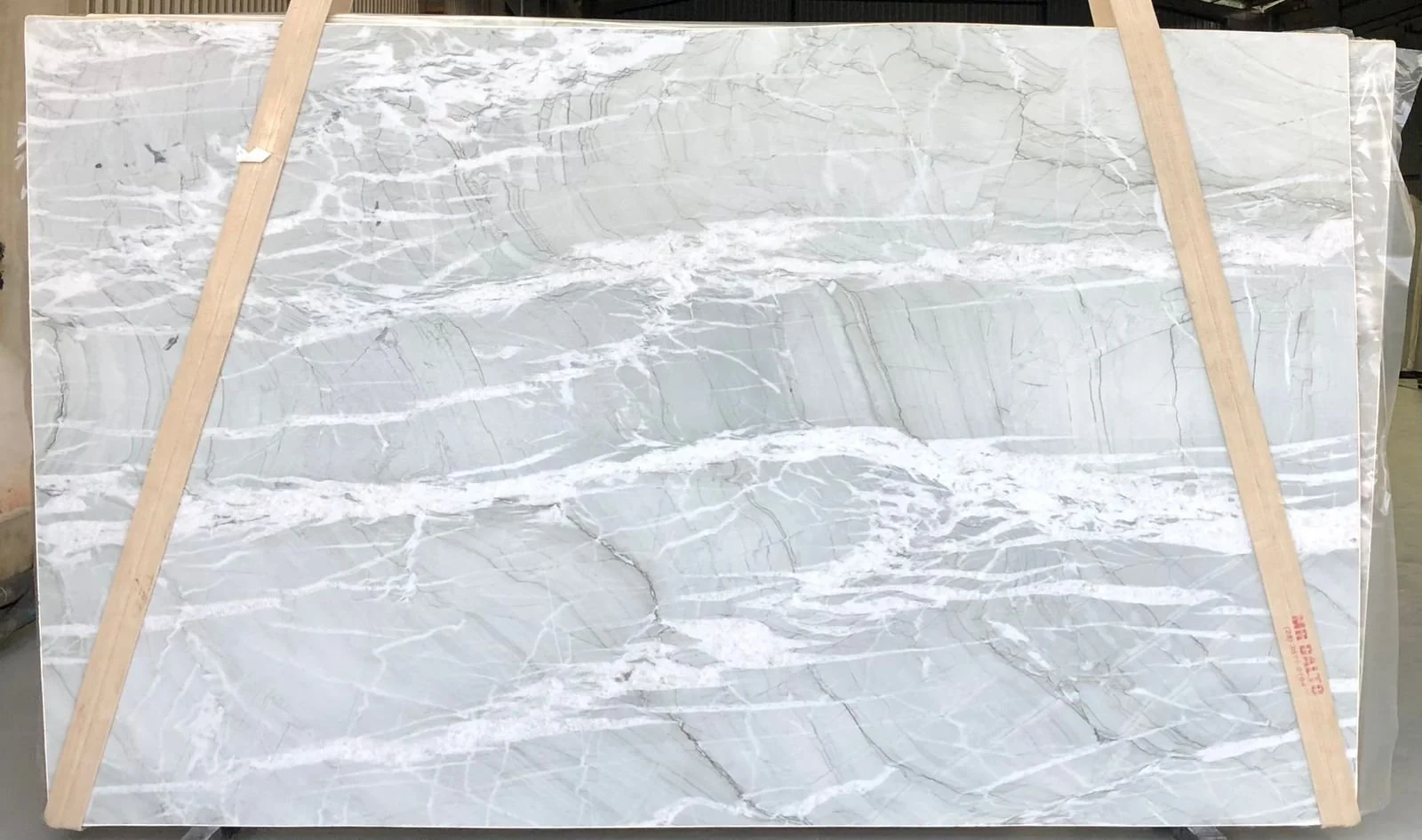 NUAGE QUARTZITE HONED 3CM