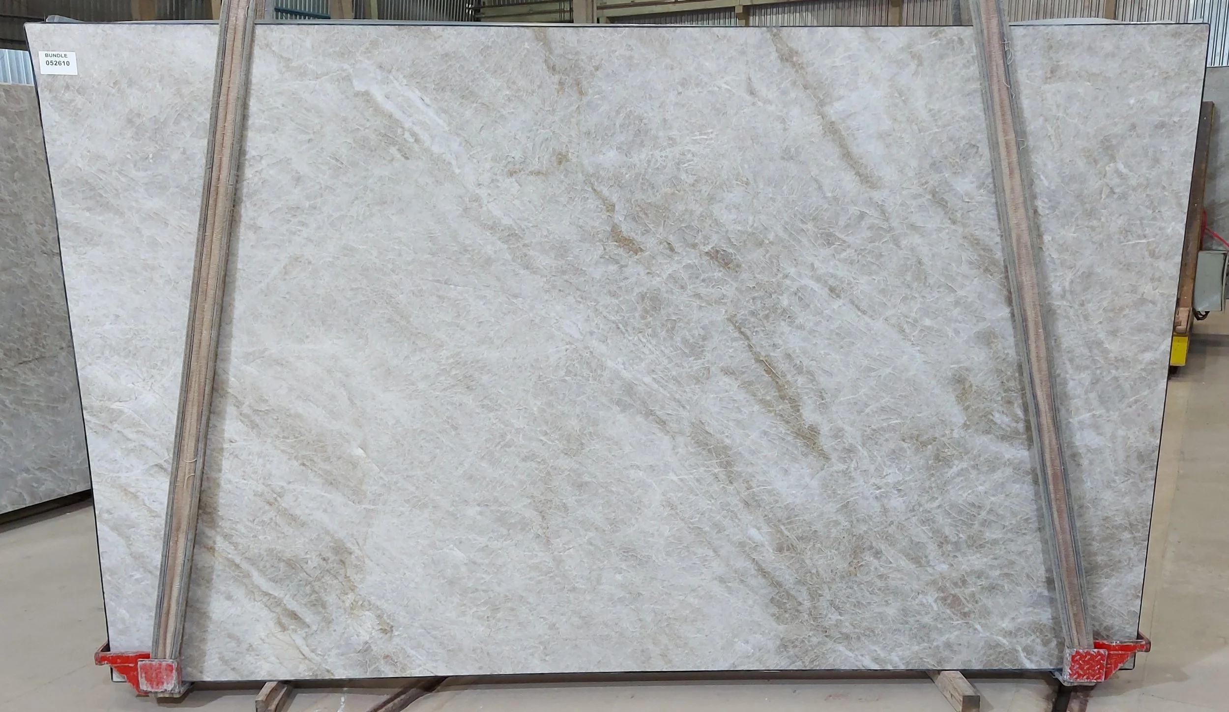 TAJ MAHAL QUARTZITE (LEATHER + POLISHED)