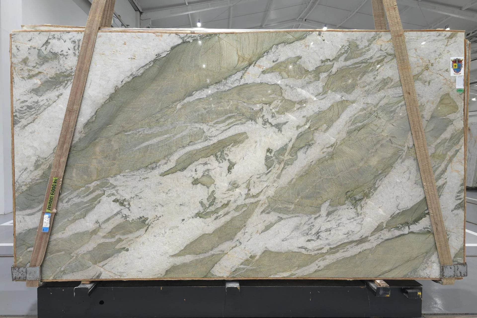 RAGGIO DI LUNA QUARTZITE