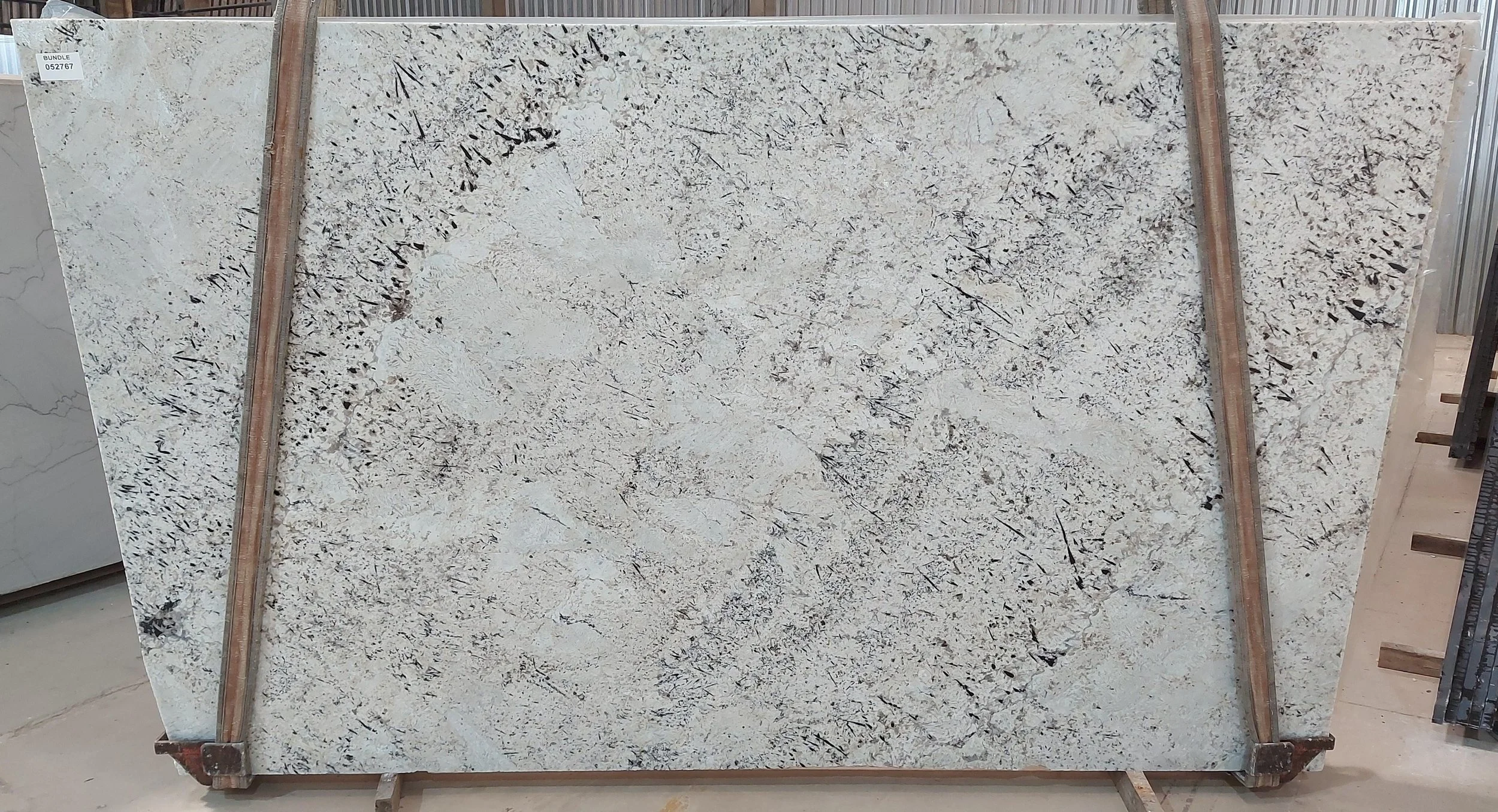 WHITE GALAXY LEATHER GRANITE