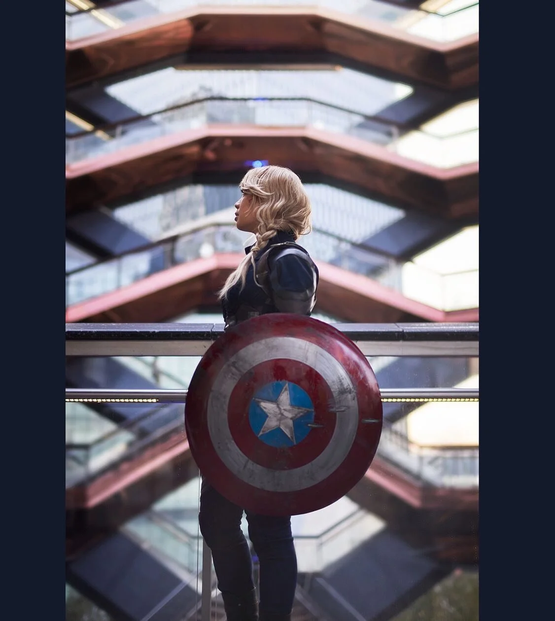 Happy Friday everyone! My favorite artsy shot from the amazing @adorables~ 
Please stay safe and healthy through all the con travels! 📸 @adorables .
.
.
#captainamerica #marvel #marveluniverse #cosplay #femcaptainamerica #cosplaygirl #cosplayersofin