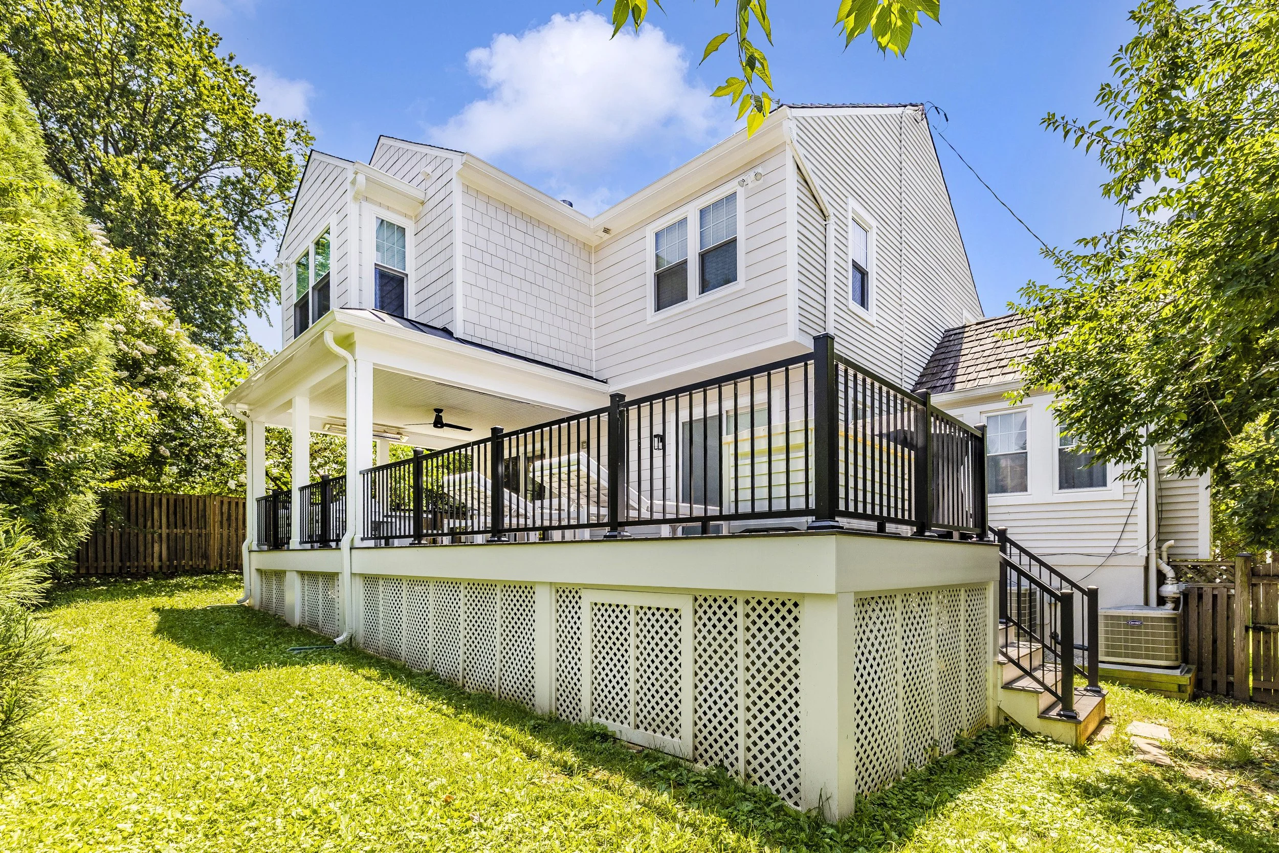 21-Exterior Back.jpg