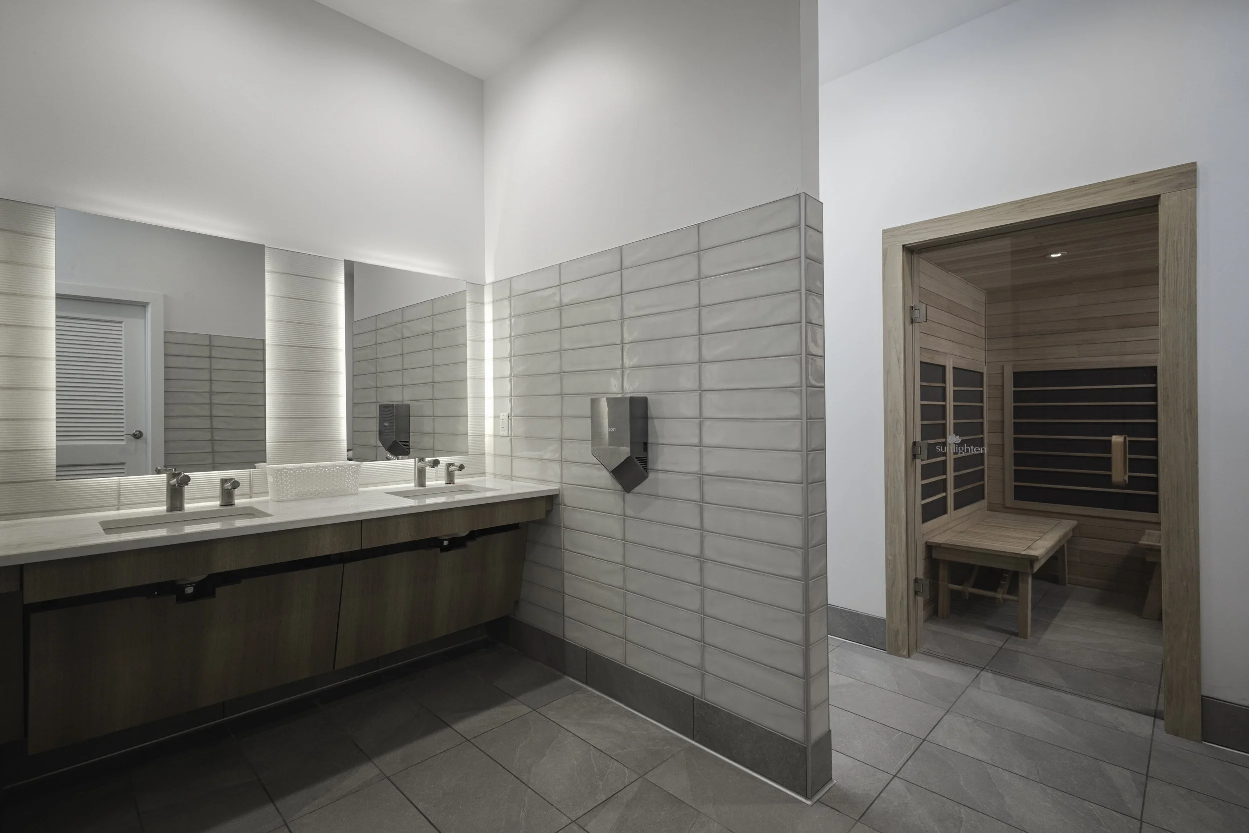 Loch Lloyd Rec Center-web-34.jpg