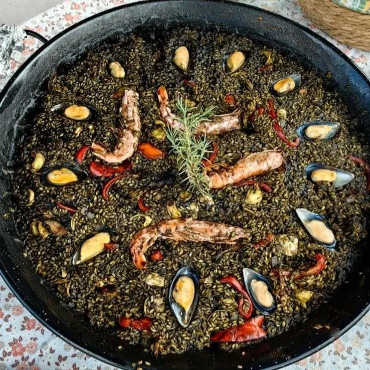Мастер-класс по приготовлению черной паэльи в Барселоне