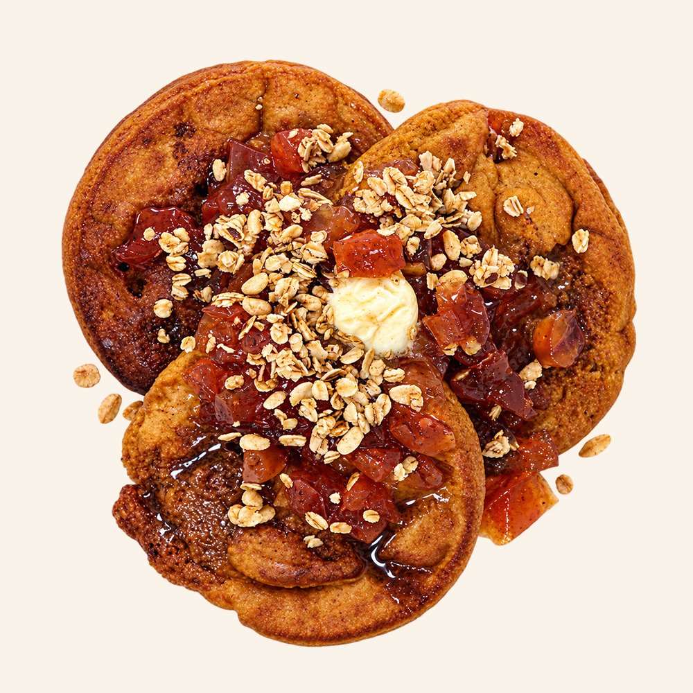 APPLE CRISP PANCAKES - Gluten free cinnamon pancakes topped with a Honeycrisp apple jam and topped with granola.