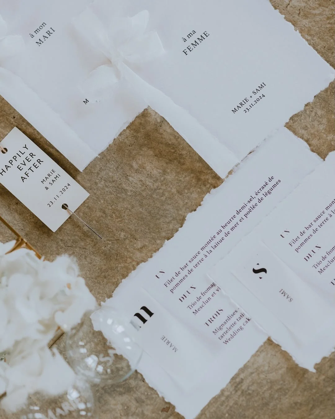 ・Every detail matters when it comes to creating a day that truly reflects you&hellip; ✨
For Marie &amp; Samy&rsquo;s wedding, all the stationery and signage were beautifully designed by @twomadeonestudio , adding the perfect finishing touch to their 