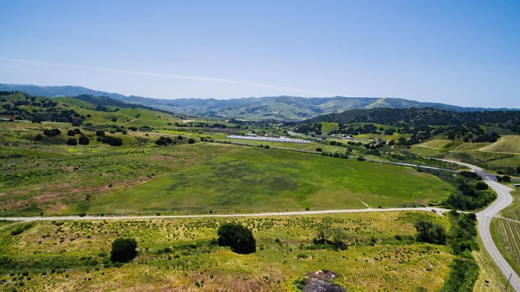 1066 Drum Canyon Road — property photograph 3