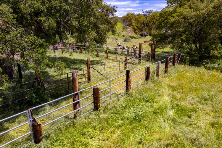 Poe Ranch — property photograph 23