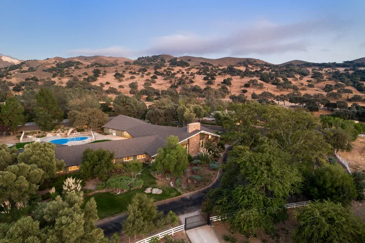 Circle K Front Ranch — property photograph 3