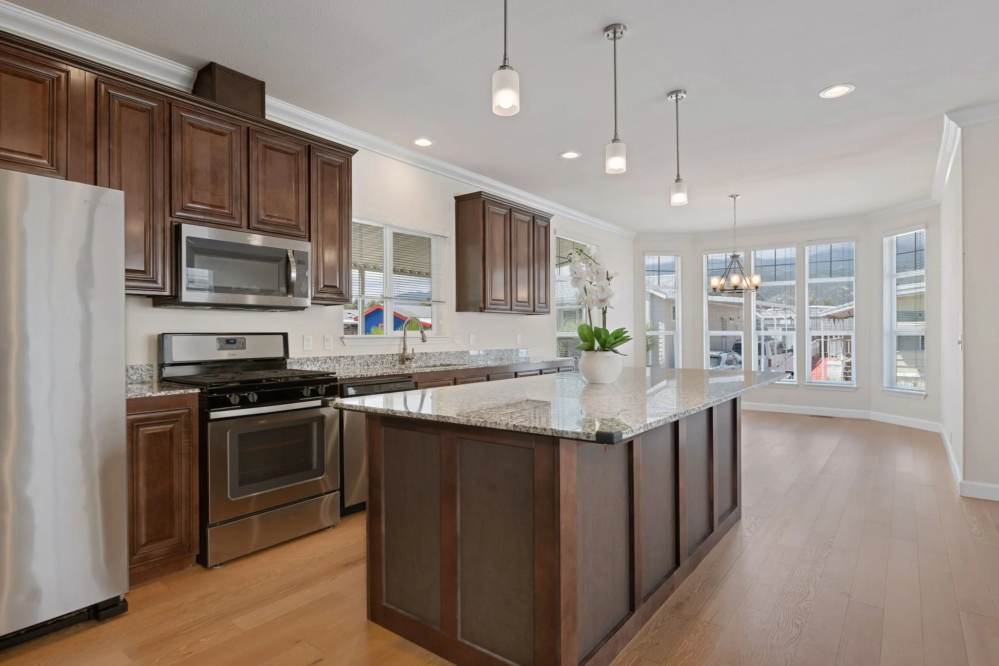 07-Kitchen.jpg