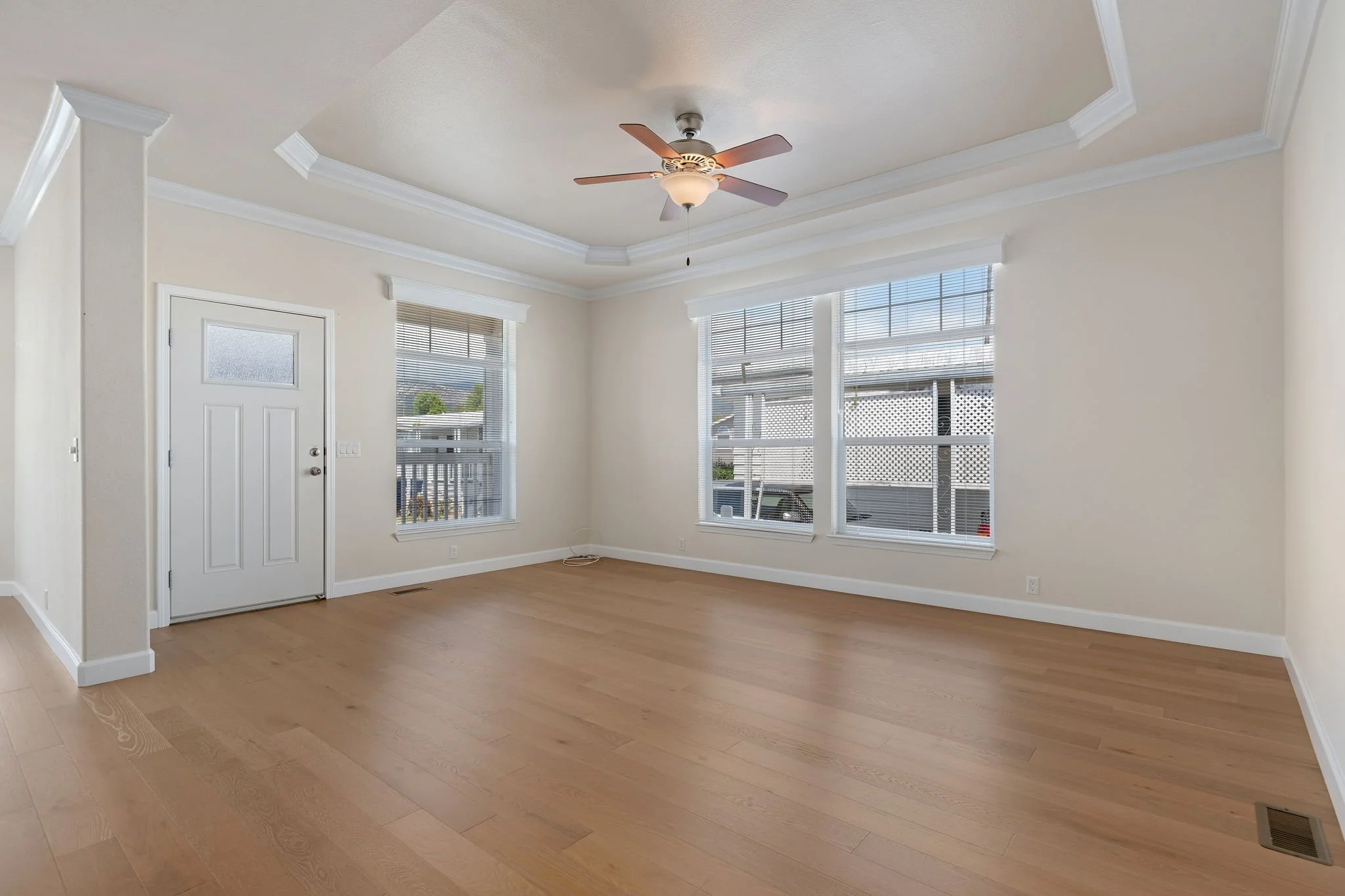 01-Living Area.jpg
