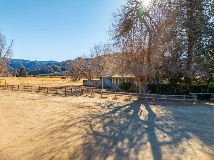 The Halfway Station — property photograph 23