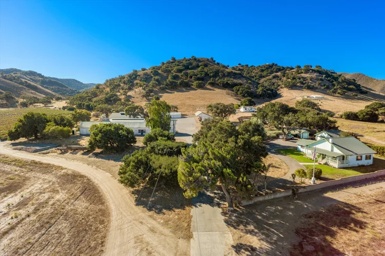 Carrari Ranch — property photograph 38