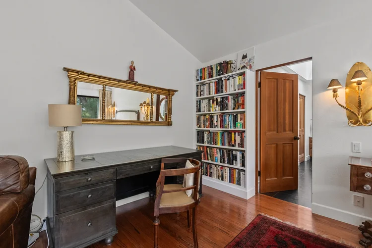 10697 Calle Quebrada — property photograph 29