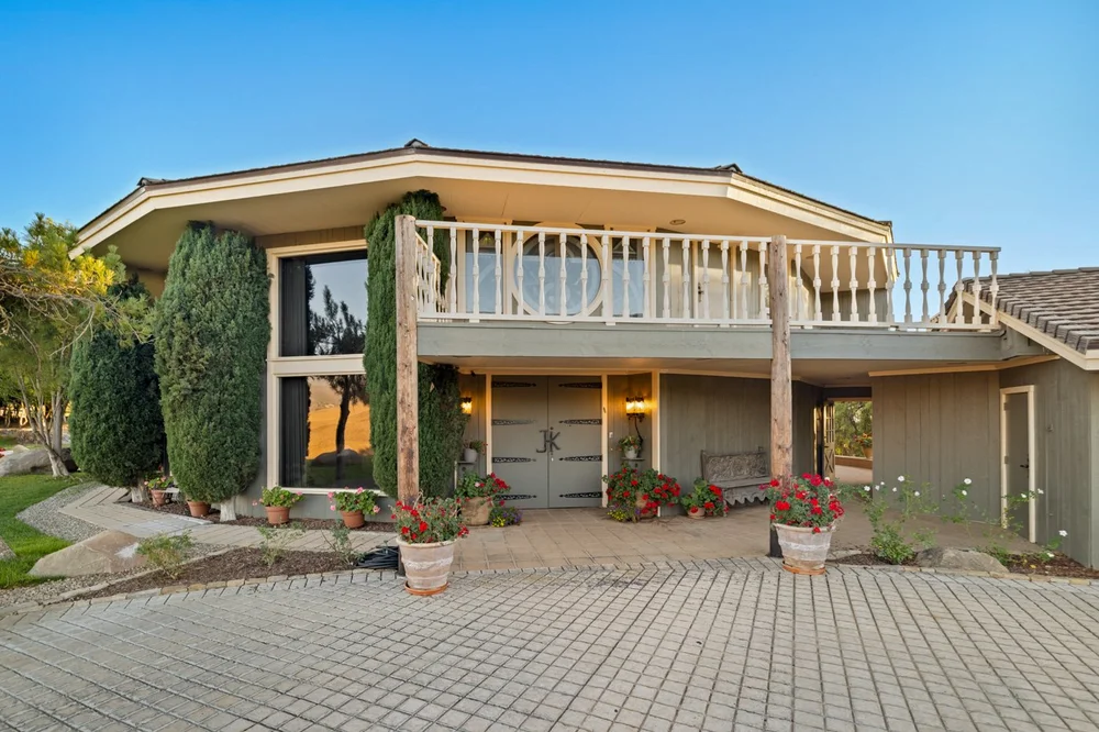 Circle K Ranch — round house photograph 62