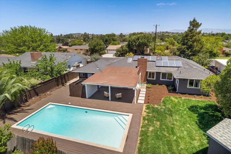 1570 Mountain View Drive — property photograph 21