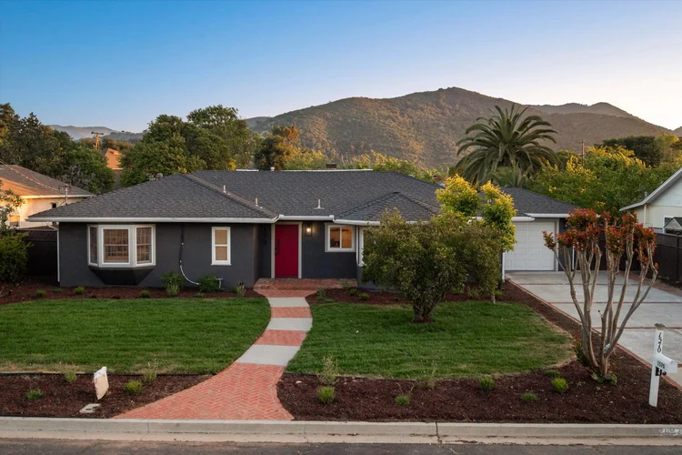 1570 Mountain View Drive — property photograph 23
