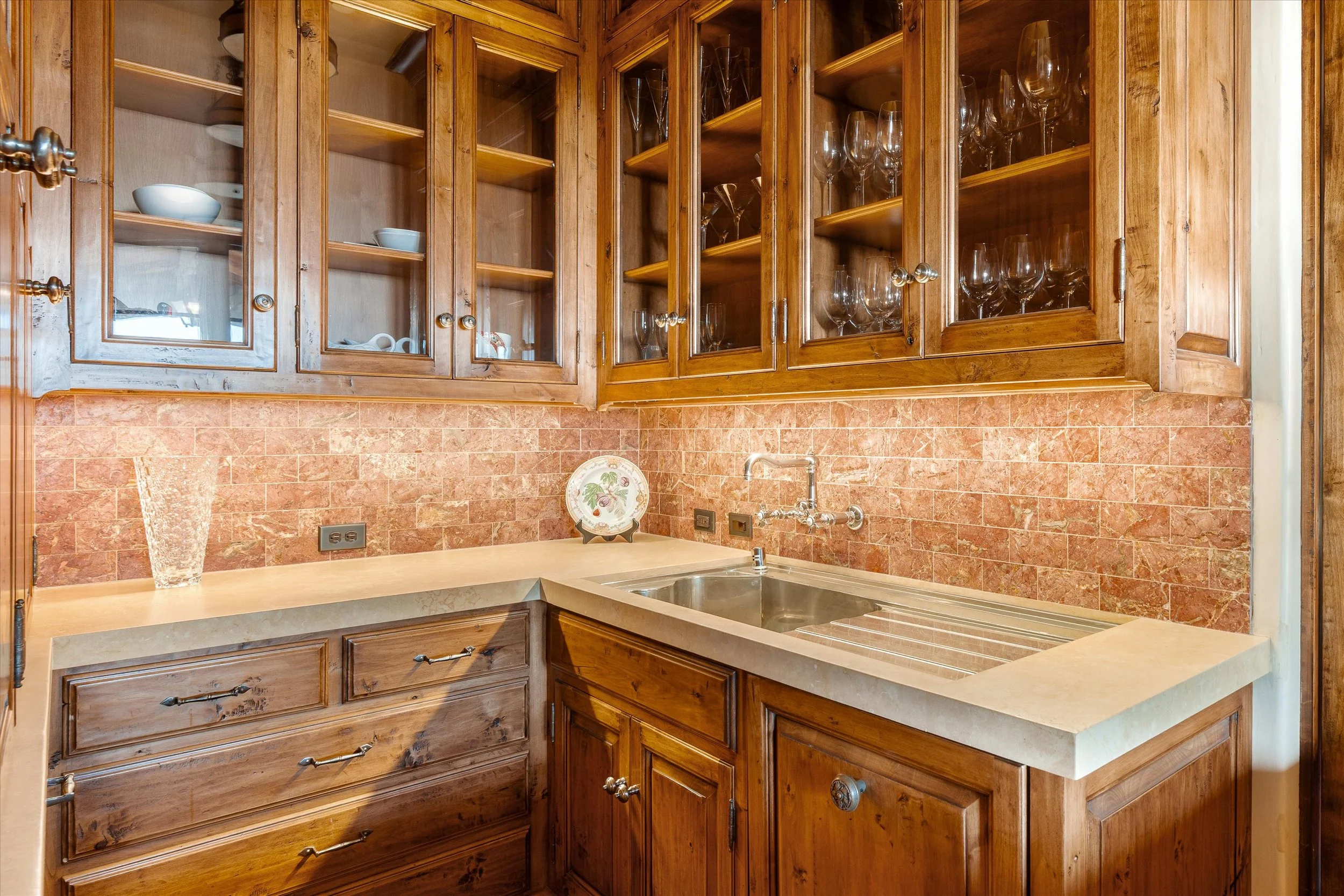 015-1915 Monte Alegre Dr-15.jpg