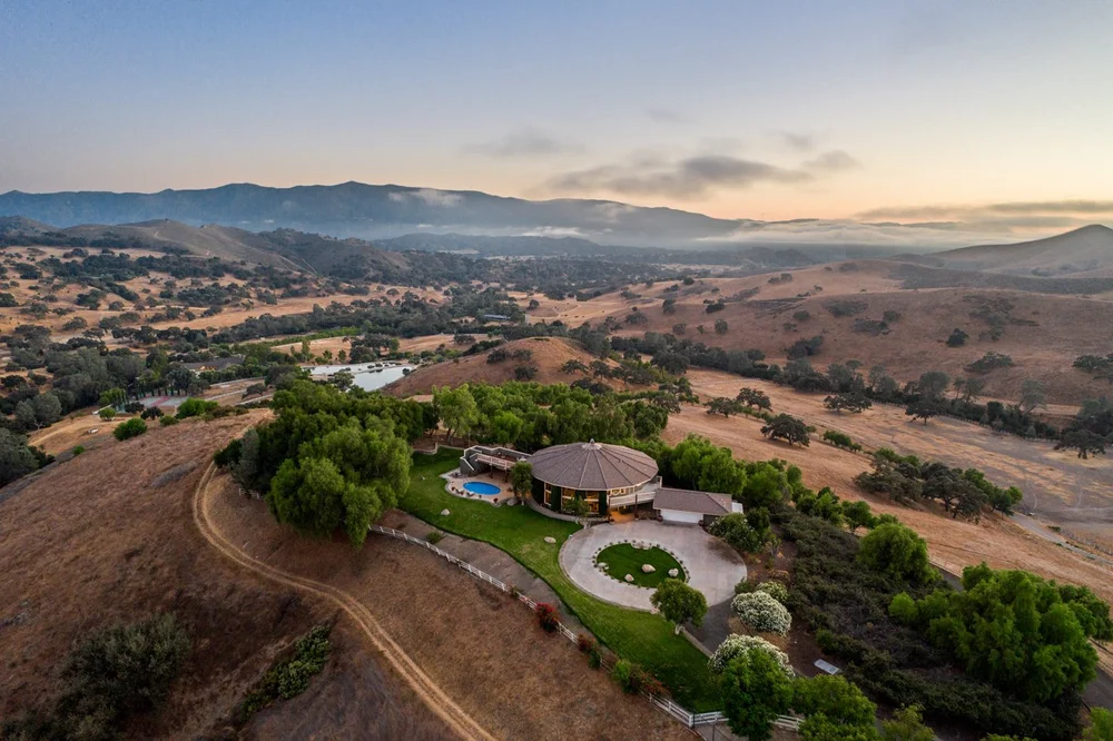 Circle K Ranch — round house photograph 88