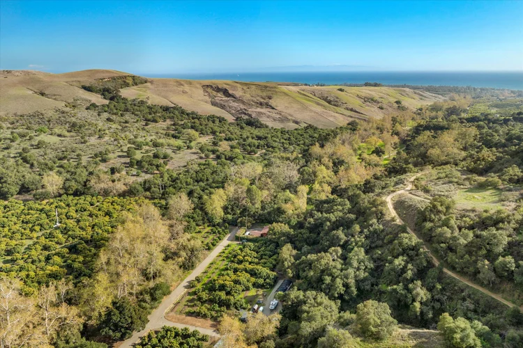 North Dos Pueblos Ranch — aerial property photograph 11