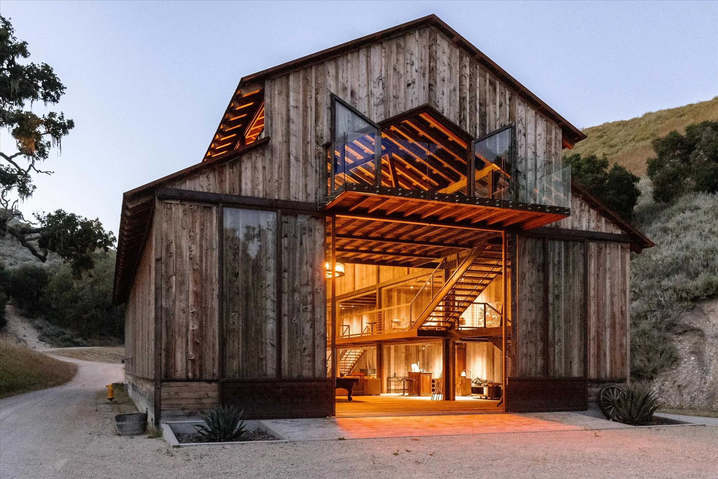 8 MLS  - 3226 Jalama.jpg