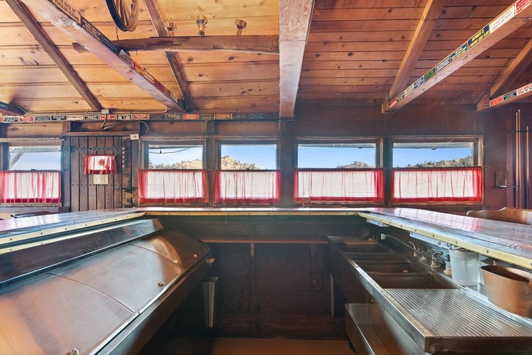 The Halfway Station — property photograph 14