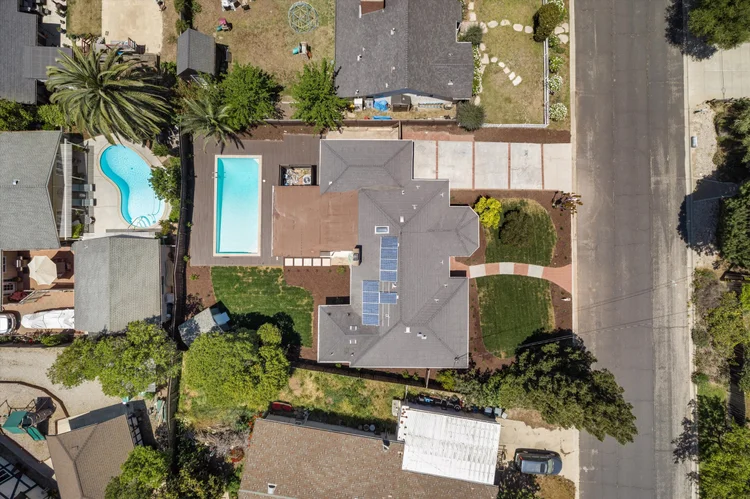 1570 Mountain View Drive — property photograph 29