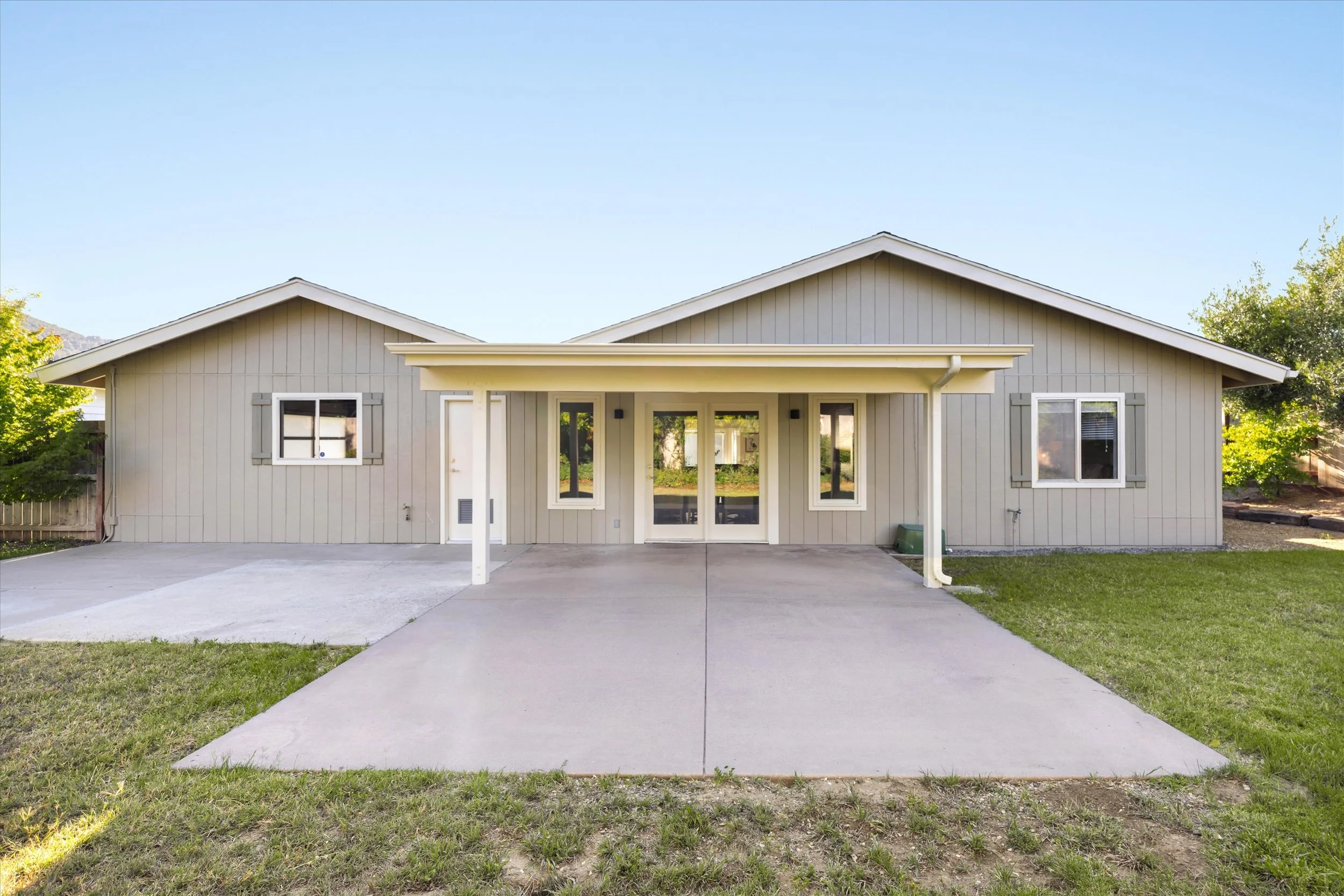 24-68 Hickory Way - 24.jpg