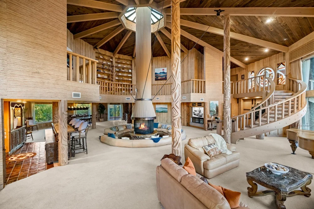 Circle K Ranch — round house photograph 64