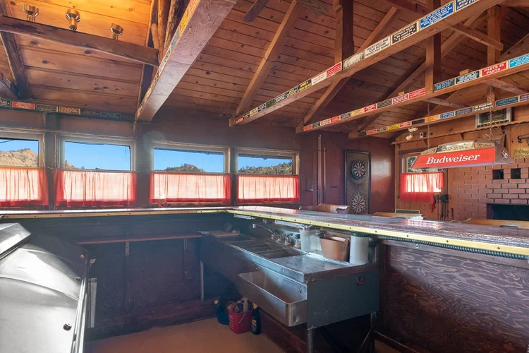 The Halfway Station — property photograph 16